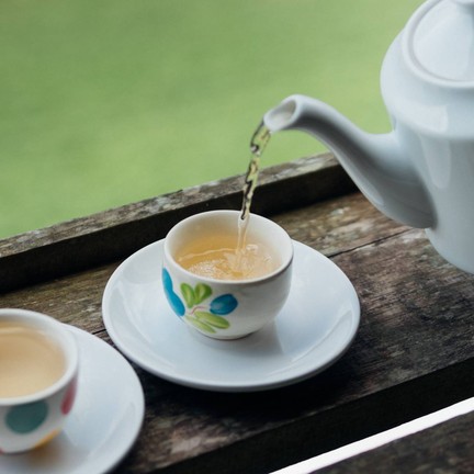 ชาขาวร้อน