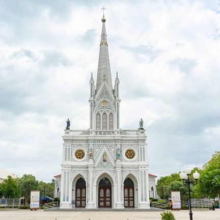 อาสนวิหารแม่พระบังเกิดบางนกแขวก