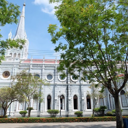 อาสนวิหารแม่พระบังเกิดบางนกแขวก