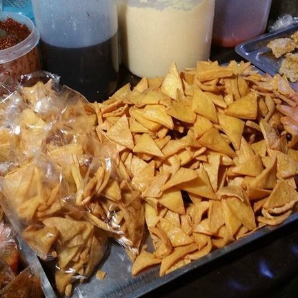 ถนนคนม่วน