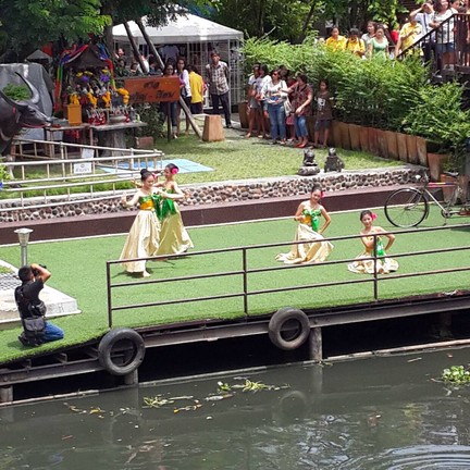 ตลาดน้ำขวัญ-เรียม