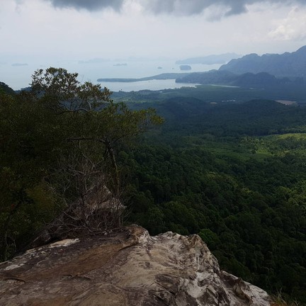 เขาหงอนนาค