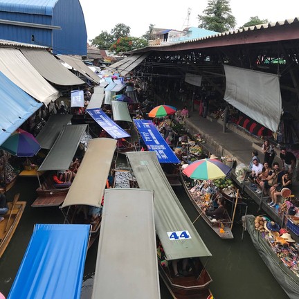 ตลาดน้ำดำเนินสะดวก