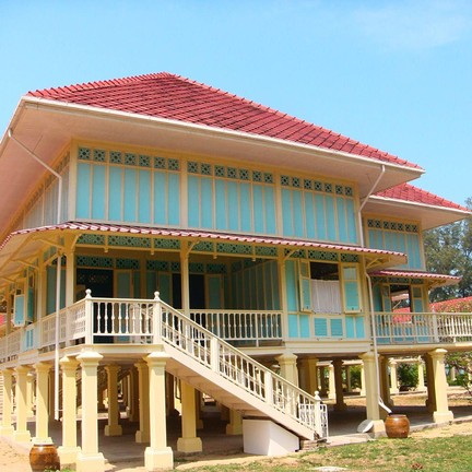 พระราชนิเวศน์มฤคทายวัน