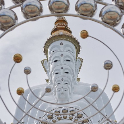 วัดพระธาตุผาซ่อนแก้ว