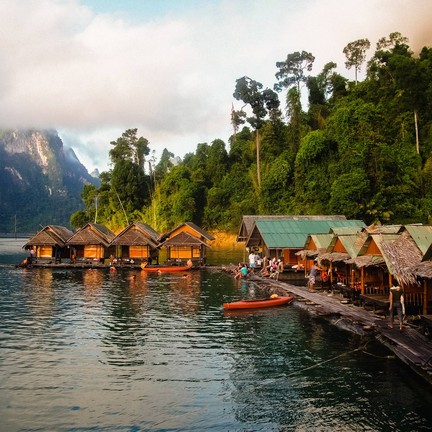 เขื่อนรัชชประภา (กุ้ยหลินเมืองไทย)