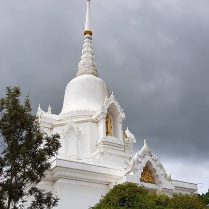 พระบรมธาตุเจดีย์กาญจนาภิเษก