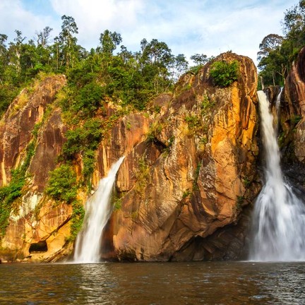 น้ำตกชาติตระการ