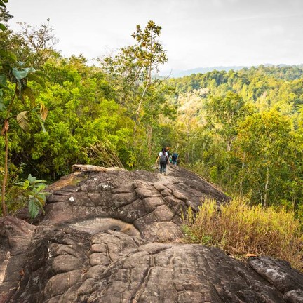 เขาโปกโล้น