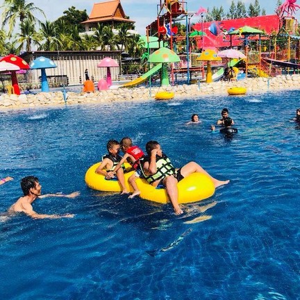 สวนน้ำ สแปลช ฟัน ปาร์ค