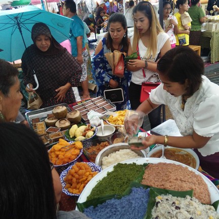 หลาดหน้าพระธาตุ