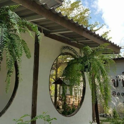 บ้านข้างวัด