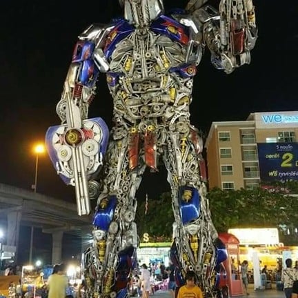 ตลาดนัดเลียบด่วนรามอินทรา