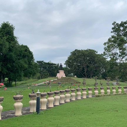 พระราชนิเวศน์มฤคทายวัน