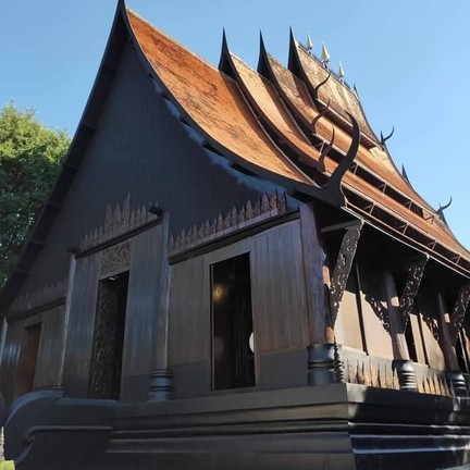 พิพิธภัณฑ์บ้านดำ/บ้านศิลปินแห่งชาติ อาจารย์ถวัลย์ดัชนี