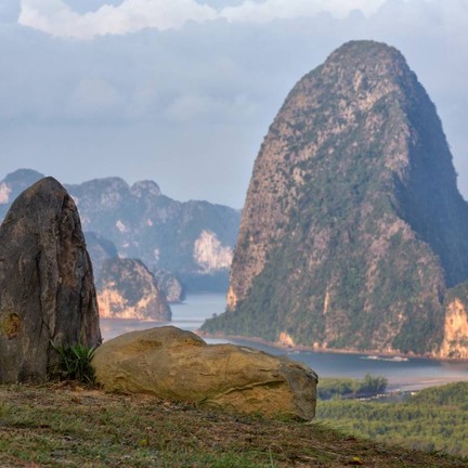 จุดชมวิวอ่าวโต๊ะหลี