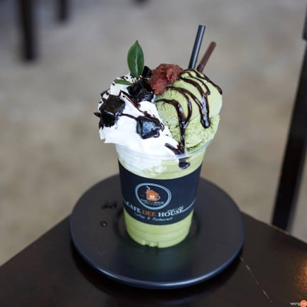 CAFE DEE HOUSE - Bangsaen