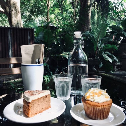 382 SPACE COFFEE & BAKERY