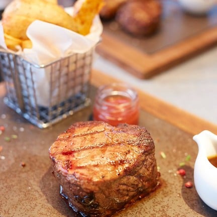 Horizon Rooftop Restaurant & Bar, Hilton Pattaya