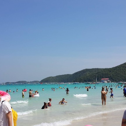 หาดตาแหวน เกาะล้าน