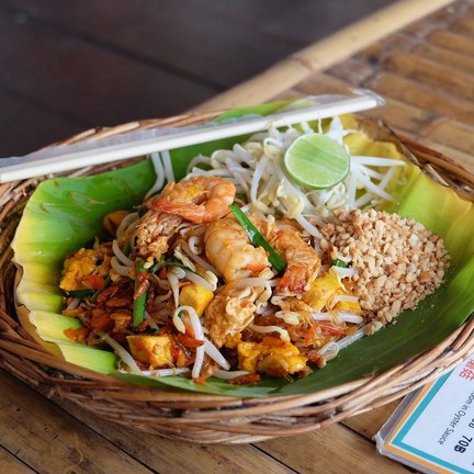 ผัดไทยร้านภายในตลาด