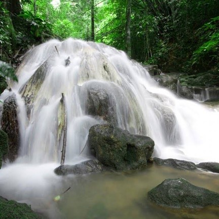 น้ำตกสระนางมโนราห์