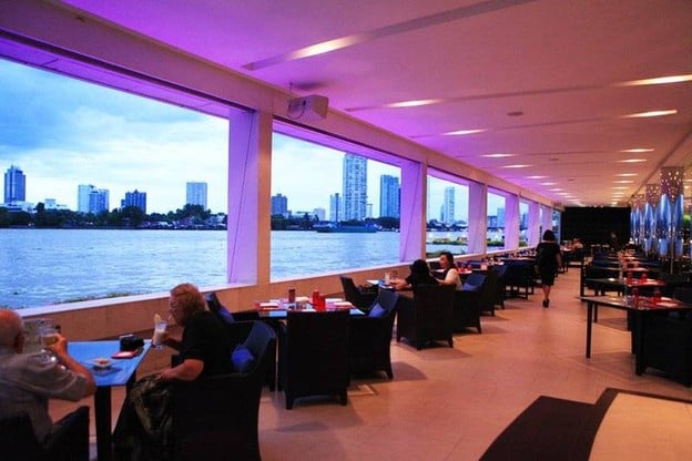 The Terrace@72 รามาดาพลาซา เจริญกรุง 74