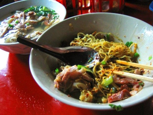 บะหมี่เกี๊ยวแชมป์โลก สุขุมวิทซอย 65