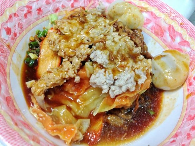 บะหมี่อดทน โรงอาหารรัฐศาสตร์จุฬา