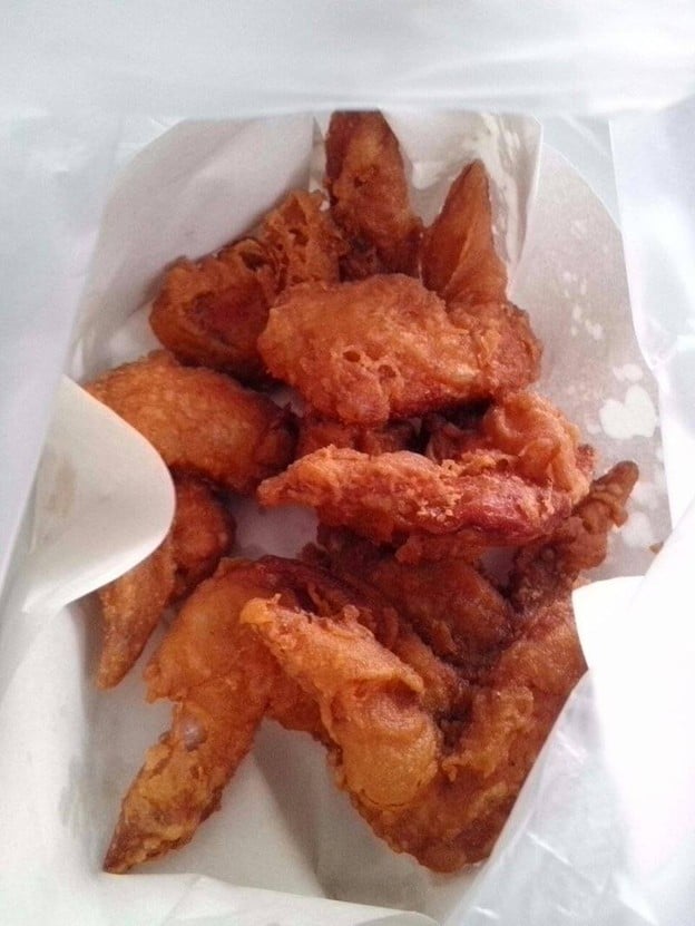 ไก่ทอดป้าต้อย คอนโดเมืองเอก