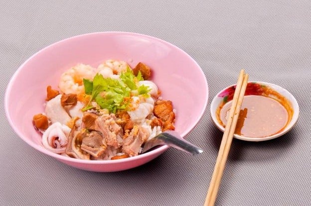 ข้าวต้มปลา สำเหร่