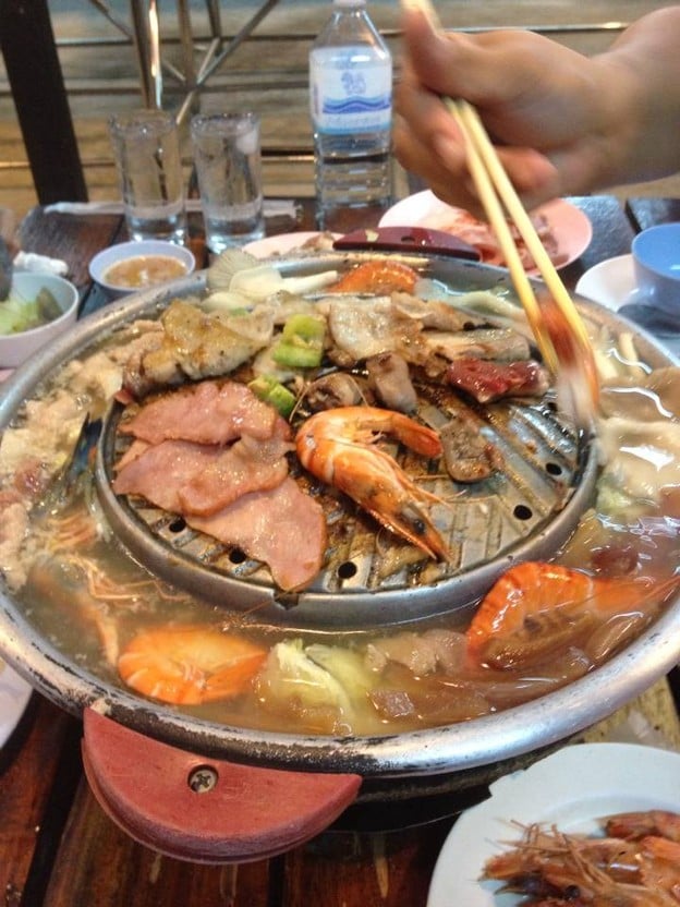 พุงกางหมูกระทะ