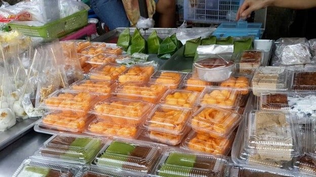 แม่อู๊ด ขนมถาด