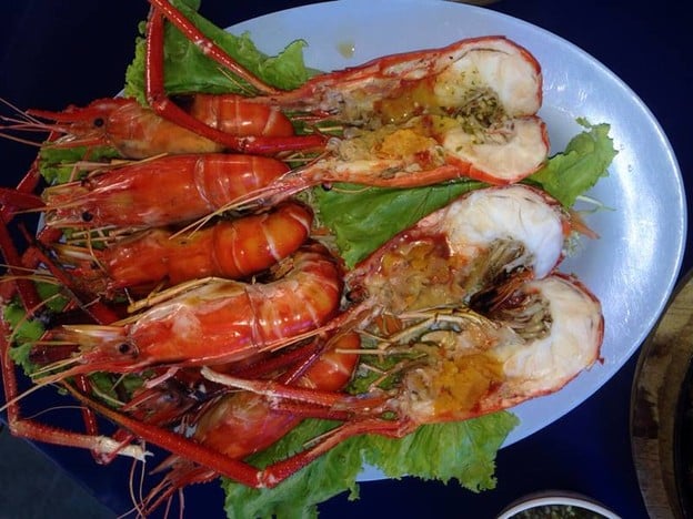 ครัวเทียนทะเลซีฟู้ด ชายทะเลบางขุนเทียน บางขุนเทียน-ชายทะเลบางขุนเทียน