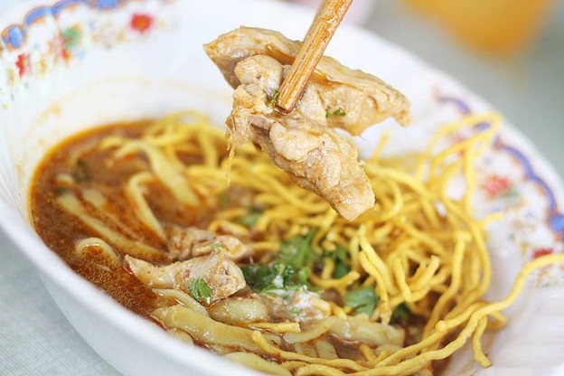ร้านข้าวซอยคุณยาย