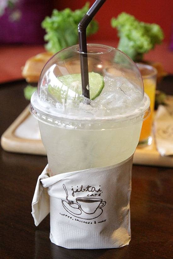 ร้านจิบไถ่ คาเฟ่ จตุจักร