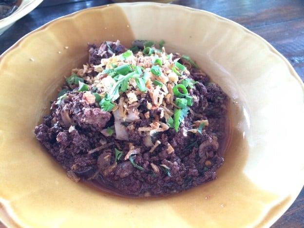 ลาบเมืองป้าว