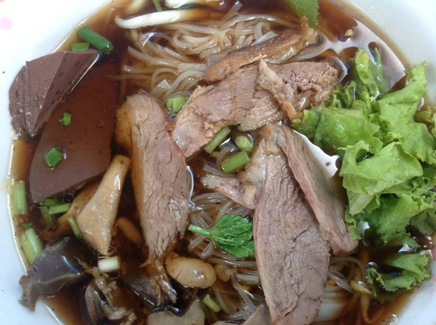 เจ๊เอ็งเป็ดพะโล้ สาขา 2 (ริมน้ำ)