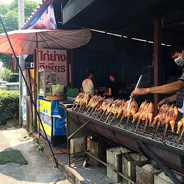 ไก่ย่าง วิเชียรบุรี นิมมานเหมินทร์ นิมมานเหมินทร์ ซอย.11