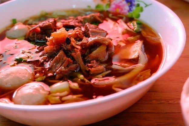 ก๋วยเตี๋ยวแดงโอชา