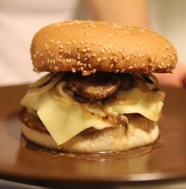 Hip Hot Dogs & Burgers