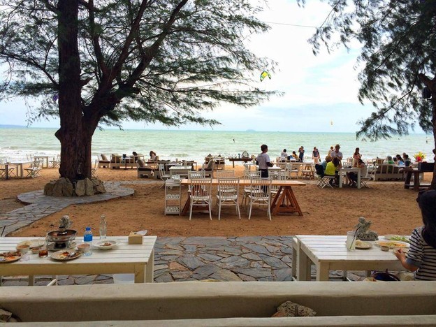 Glass House Boho นาจอมเทียน