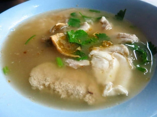 ข้าวต้มปลาสวนรื่น ข้าวต้มปลาสวนรื่น ถนนจันทน์