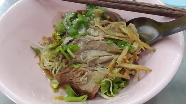 เหลาก๋วยเตี๋ยวเป็ด