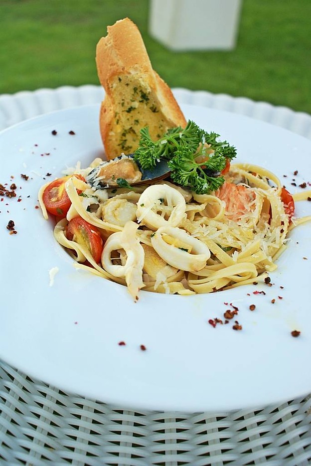 Al Bahr Beach Bar  at Marrakesh Hua Hin Resort & Spa