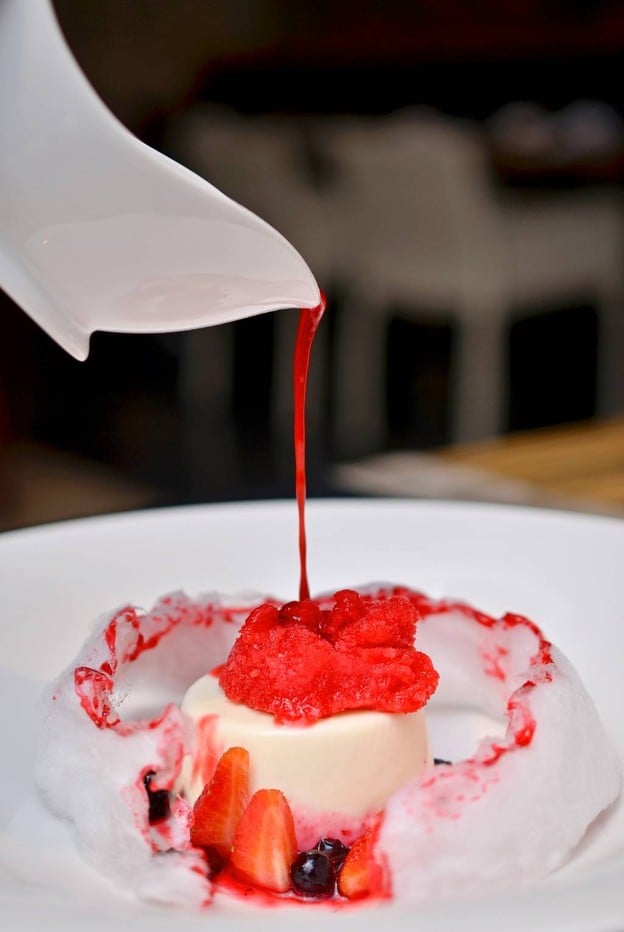 La Tavola โรงแรมเรเนซองซ์ กรุงเทพฯ ราชประสงค์
