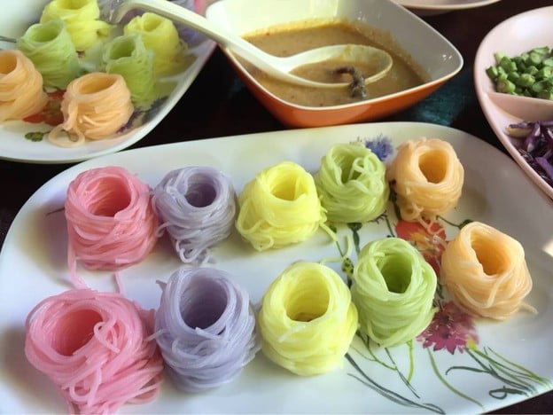 ขนมจีนเส้นสดบ้านปิ่นแก้ว