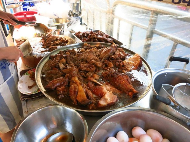 ขาหมูเทวดา