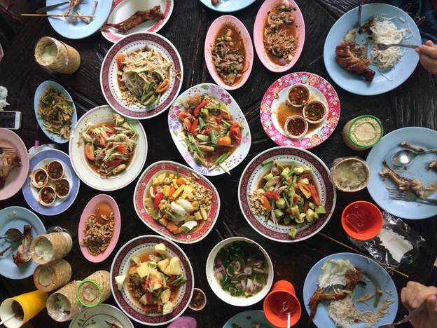 ส้มตำอุดร ป้าอ้วน (ซอยทานตะวัน)