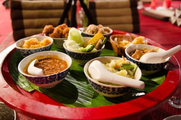 เอื้องคำสาย Euang Kam Sai - ถนนวัวลาย เอื้องคำสาย - ศูนย์วัฒนธรรมเชียงใหม่